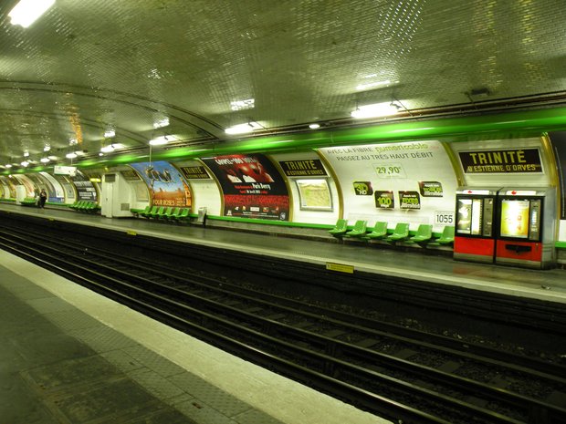  station de métro Trinité d'Estienne d'Orves